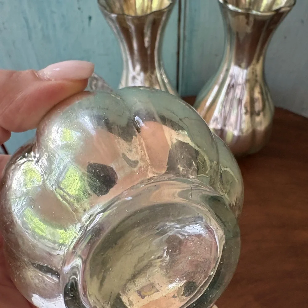 (3) Pretty Silver Mercury Glass Vases Set - Picture 5 of 13